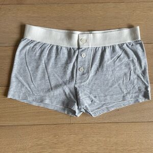 NWOT Brandy Melville grey striped boyshort